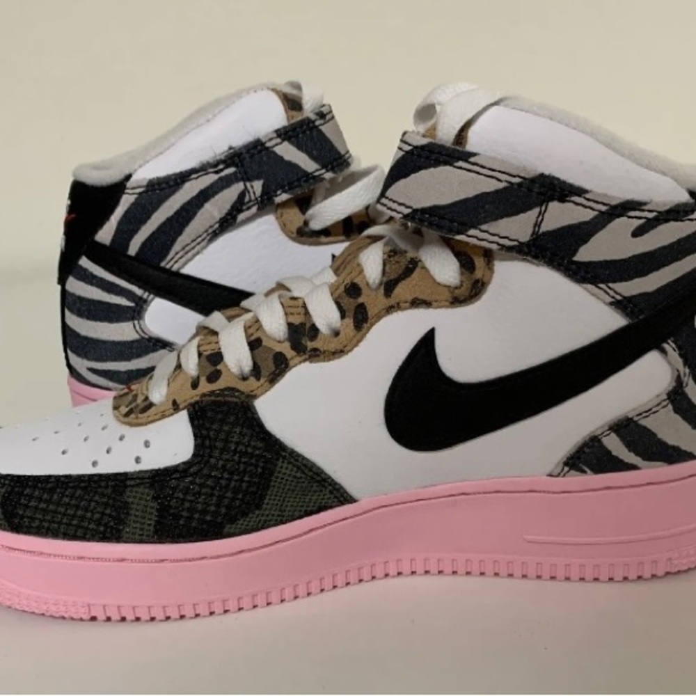 Like New Nike Air Force one mids sz 7.5 7 1/2 animal instinct